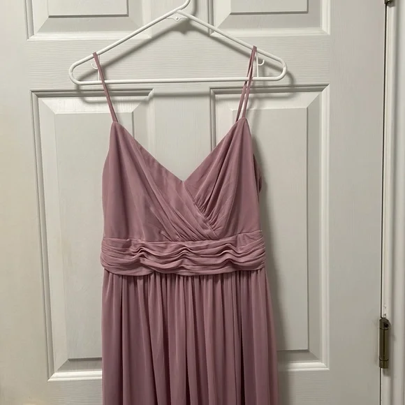 David’s Bridal Beautiful Bridesmaid/Prom Dress Size 10 - Picture 2 of 12